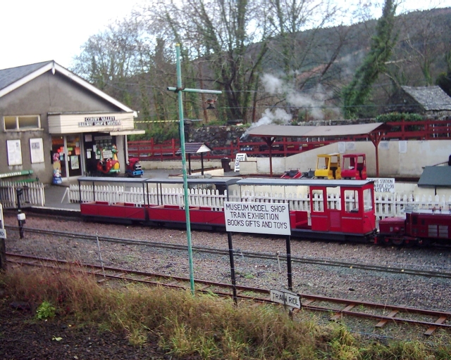 miniature trains and railway